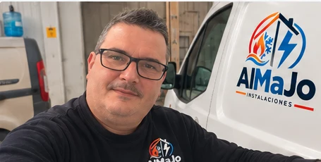 Responsable de AlMaJo Instalaciones, imagen promocional